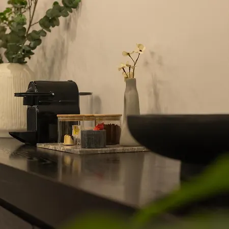 The Urban Nest, By Jo & Key Living - Aristotelous Square Apartamento