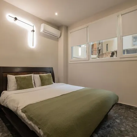 The Urban Nest, By Jo & Key Living - Aristotelous Square *