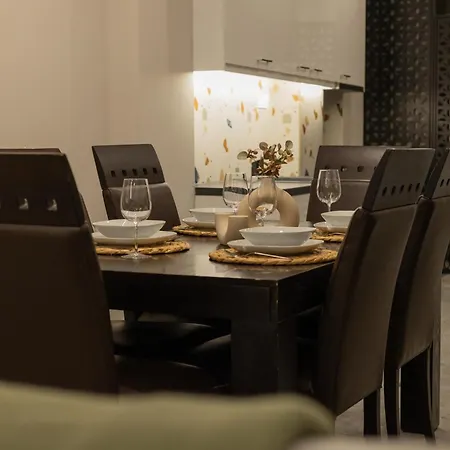 The Urban Nest, By Jo & Key Living - Aristotelous Square *
