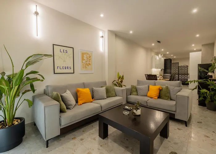 The Urban Nest, By Jo & Key Living - Aristotelous Square *